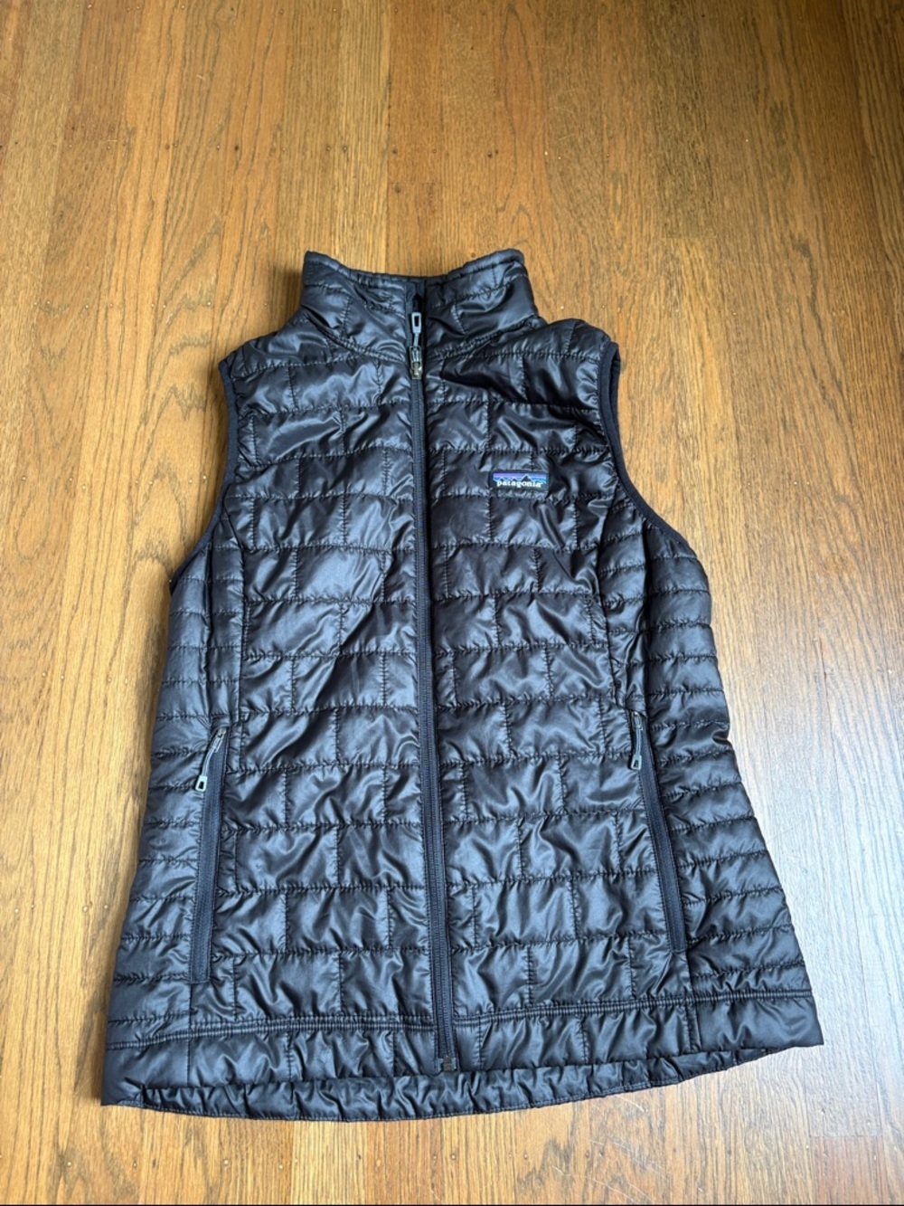 Patagonia women’s nano vest Black Lightweight Quilted Vest - size M